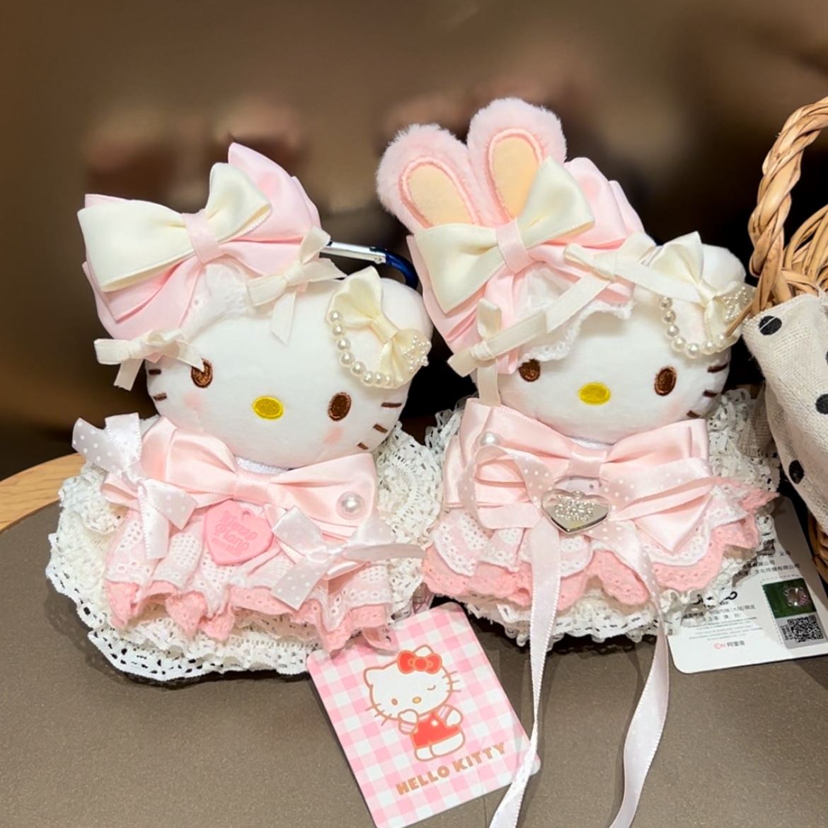 Sanrio Hello Kitty Pink Lolita - Car Accessories Japan reseña y precio