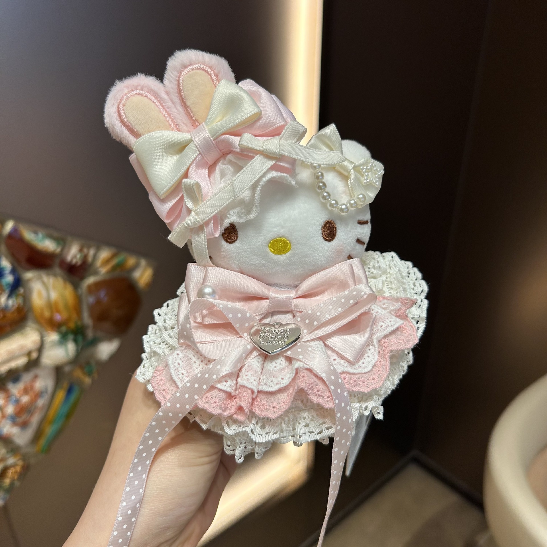 Sanrio Hello Kitty Pink Lolita - Car Accessories Japan reseña y precio